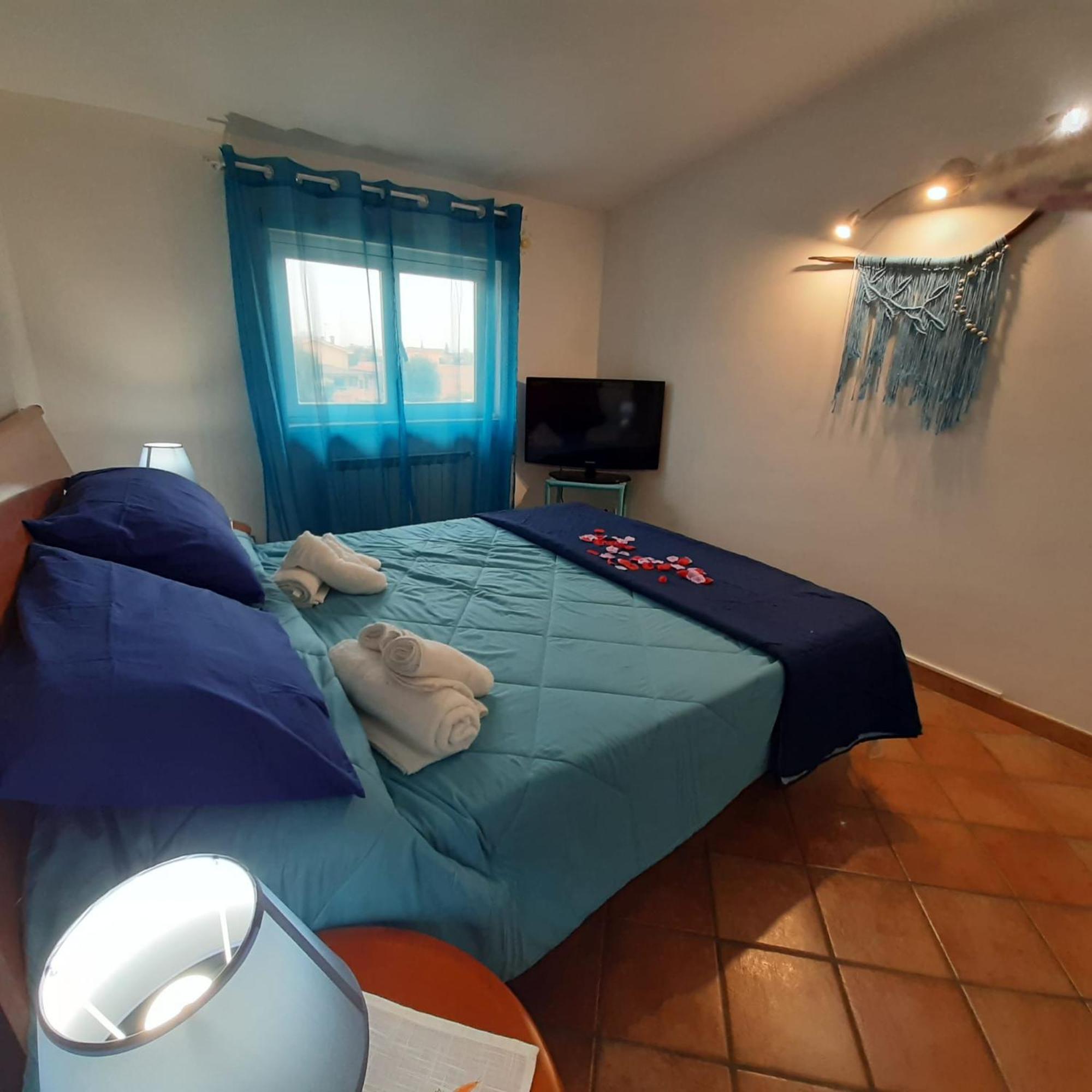 Appartement La Terrazza Sul Faro à Fiumicino Extérieur photo